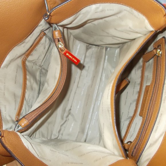 Michael Kors Luggage Brown Leather Handbag - Picture 9 of 10